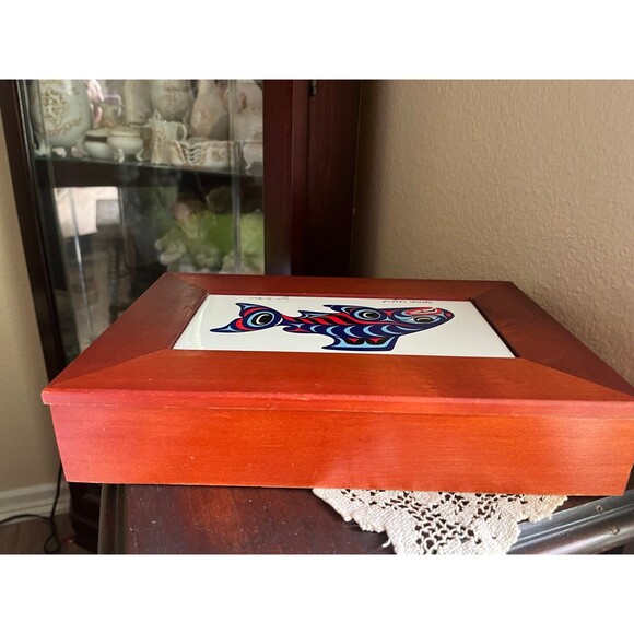 Vintage Redwood Salmon Legend Wood & Tile Box - Picture 7 of 8